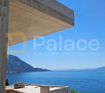 Luksuzan dvosoban stan prvi red do mora, Makarska rivijera - Drvenik, Gradac
