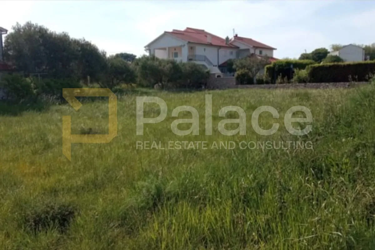 Prilika! Građevinsko zemljište uz cestu, 570 m² – Mundanije, Rab - cover