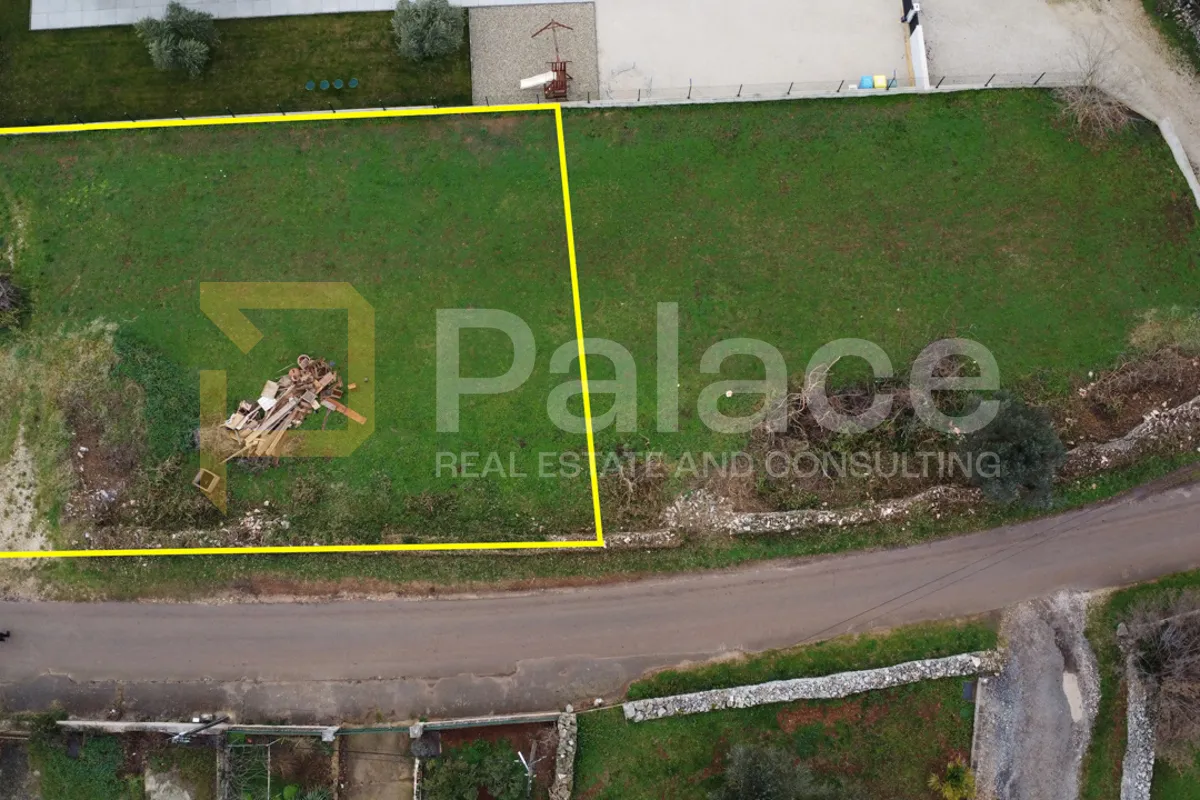 Građevinsko zemljište 660 m2, nedaleko od Pule - cover