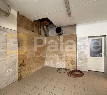 Poslovni prostor 46 m2 na frekventnoj lokaciji - Šibenik