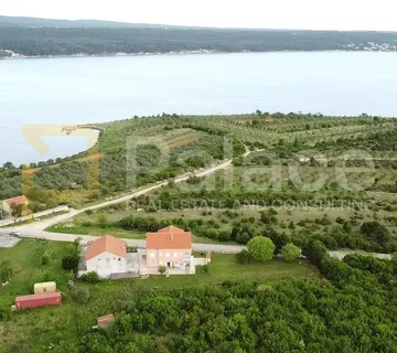Gornji Karin : Građevinsko zemljište 511 m2 - Gornji Karin, Obrovac