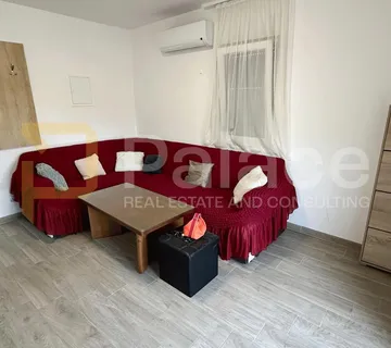 Mejaši – moderan dvosoban stan 68 m² na prvom katu, dugoročni najam