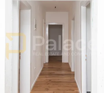Dvosoban stan, Šibenik, 80 m2 3D virtualna šetnja