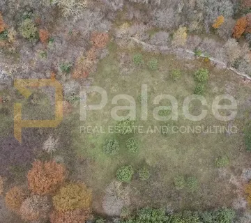 Atraktivno zemljište u Raklju - prilika za investicijske projekte - Rakalj, Marčana