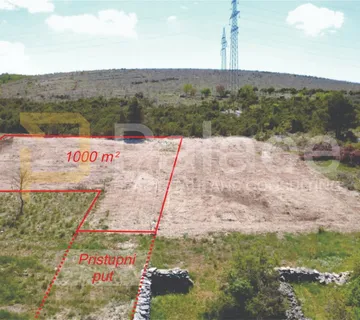 Građevinski teren 1000m2 - Danilo Kraljice - Danilo Kraljice, Šibenik