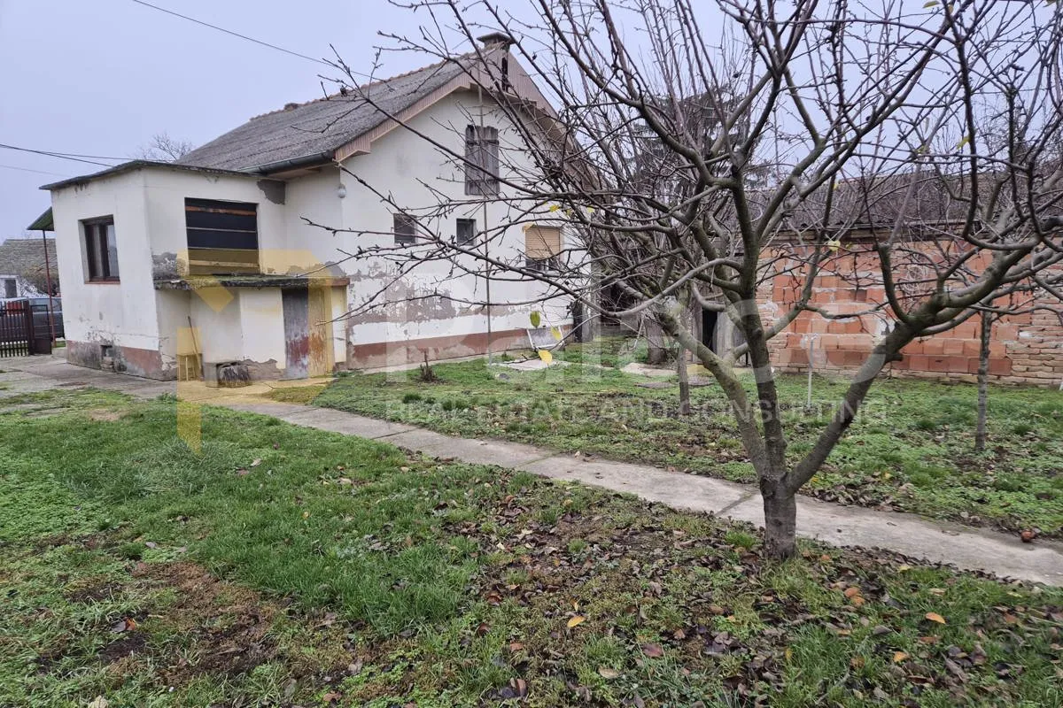 Prilika _Kuća s velikim zemljištem u Popovcu - Povoljno! - cover