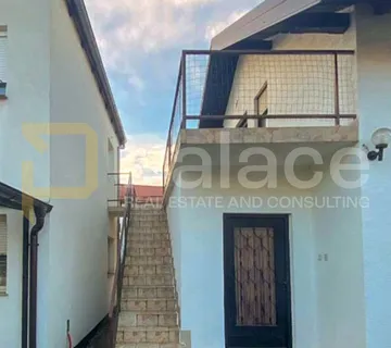 Četiri stana u dvije kuće centar Dubrave 315m2 stambeno - cover