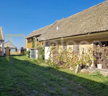 Kuća s imanjem, 6015 m2, Vardarac - idealno za seoski turizam - cover