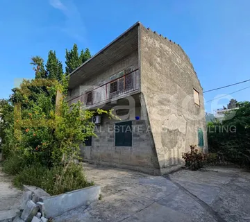 Kaštela, dvoetažna kuća za renovaciju, blizina mora - Kaštel Stari, Kaštela