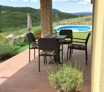 Predivna rustikalna vila s bazenom u središtu Istre, Grdoselo - cover