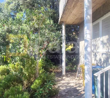 Samostojeća prizemnica s potkrovljem i vrtom, Brodarica 159 m2 - cover