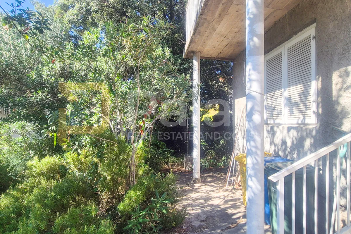 Samostojeća prizemnica s potkrovljem i vrtom, Brodarica 159 m2 - cover
