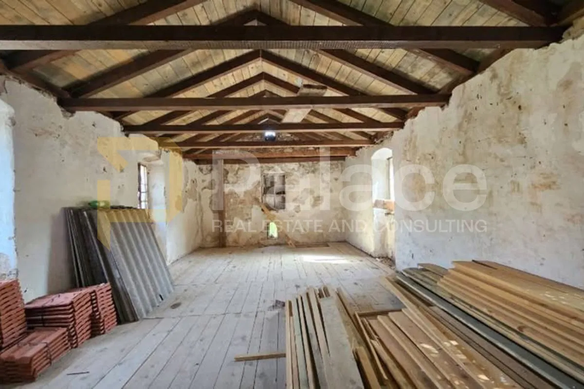 Kamena kuća za renovaciju - Lukoran - cover