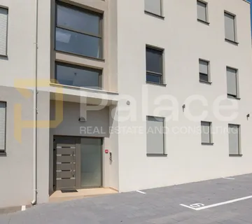 Stan S7 na 2. katu, novogradnja s parkingom, Vodice, 81,50 m2 - cover