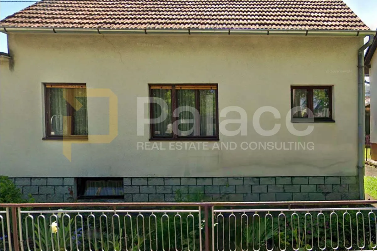 Centar Velike Gorice kuća na parceli od 828m2 s velikim potencijalom - cover
