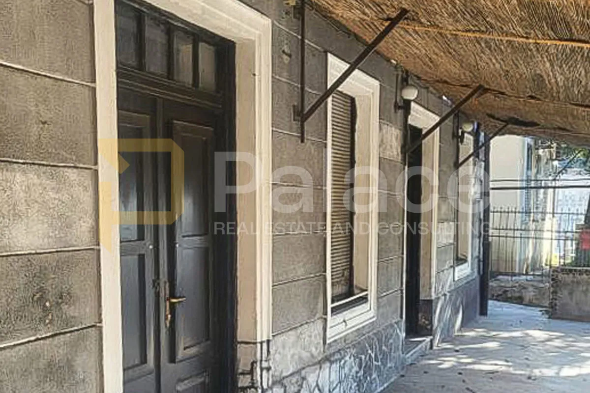 Poslovni prostor s natkrivenom terasom blizu centra, Rijeka, 124 m² - cover