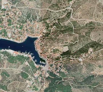 MILNA - Izvrsno građevinsko zemljište 4753 m² - cover
