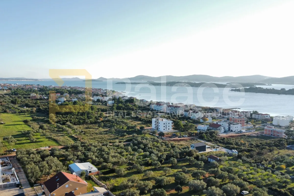 TURANJ : Građevinsko zemljište 1690 m2 , 400m od mora - cover