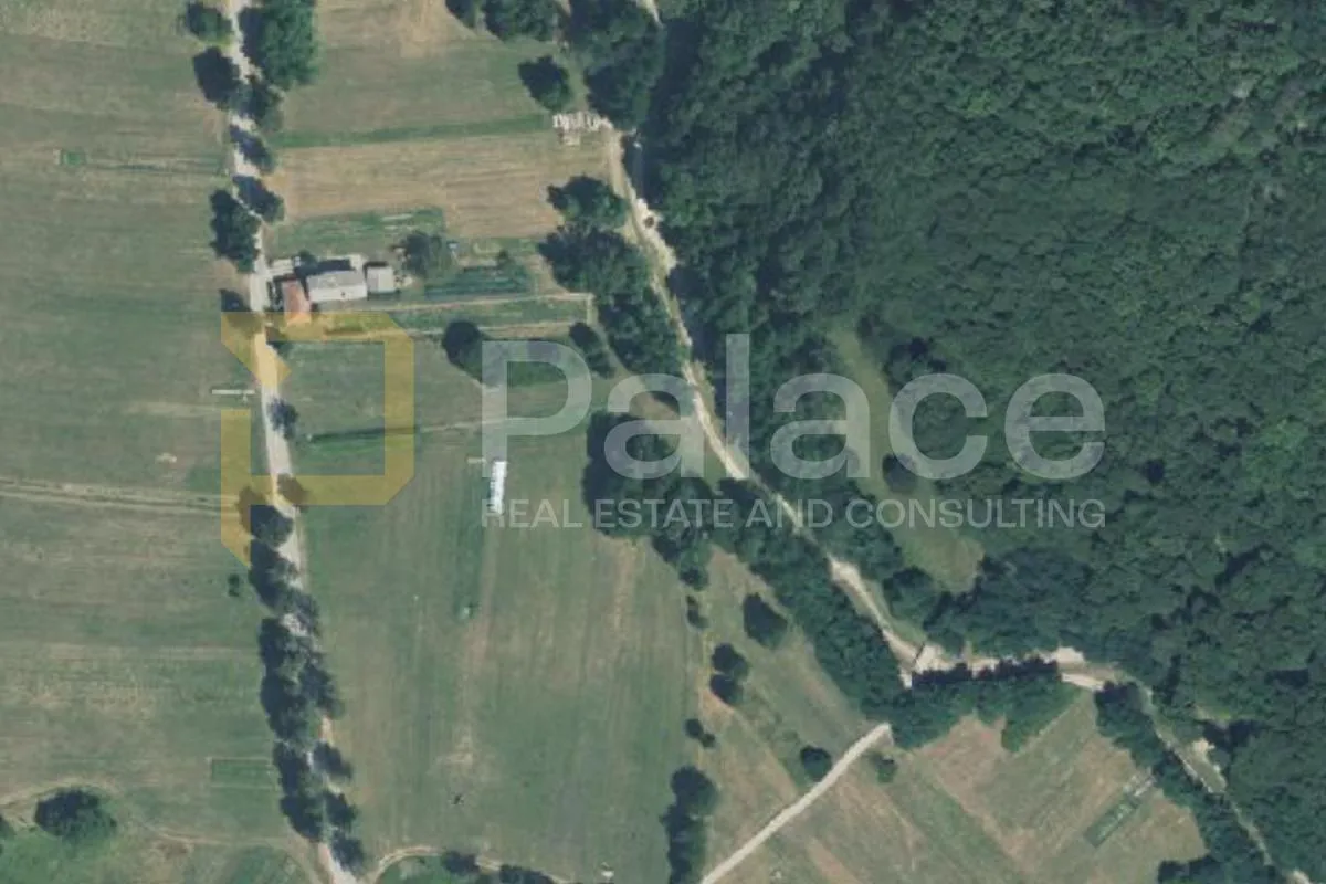 Poljoprivredno zemljište duguljastog oblika u Studeni, Klana - 398 m² - cover