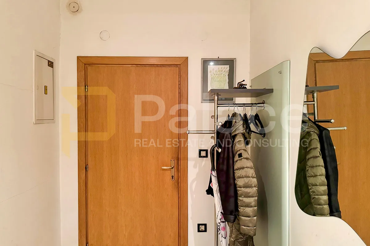 Višenamjenski stan/ured 84 m² + studio s posebnim ulazom, Dubrovnik - cover