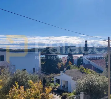 Moderna vila 250 m od mora u Banjolama s pogledom na more - Banjole
