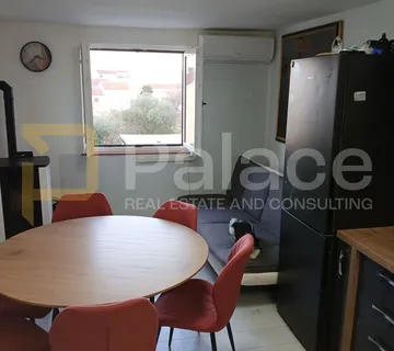 Trosoban stan na prvom katu kuće, 66 m2 - Stubalj, Bilice