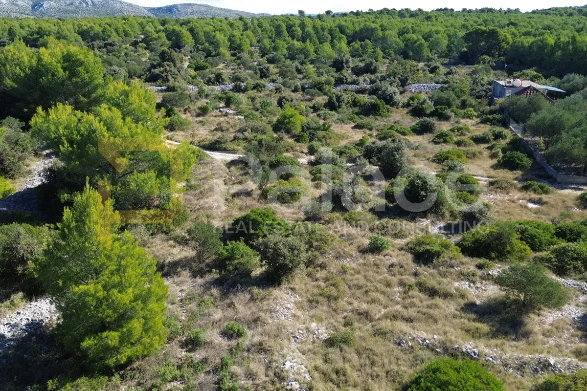 SNIŽENO Građevinski teren mješovite namjene, Brodarica 2.889 m2 - cover