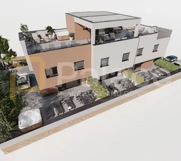 Vodice: Dvoetažni moderan stan s pogledom na more 115m2