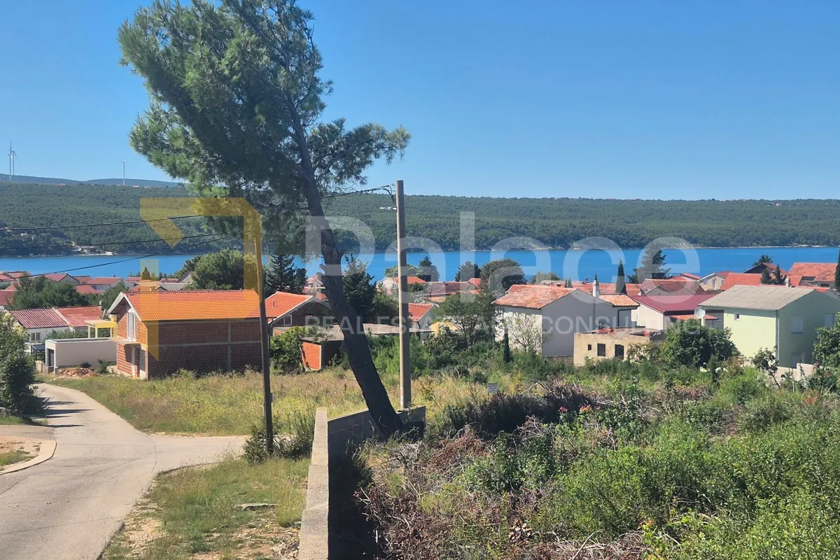 PRILIKA: Teren s dozvolom za objekt sa 6 stanova, Gornji Karin 1219 m2 - cover
