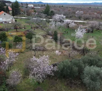 Građevinski teren pravilnog oblika, Biljane Donje 1291 m2 - cover