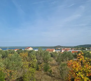 Građevinsko zemljište nedaleko mora, Bilice, Stubalj, 1396 m2