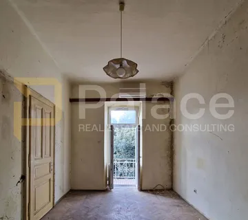 Dvoetažni stan u samom centru Crikvenice - prvi red do mora, 88,04 m² - cover