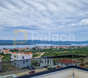 Luksuzan Penthouse S Krovnom Terasom I Garažom - Sveti Filip i Jakov