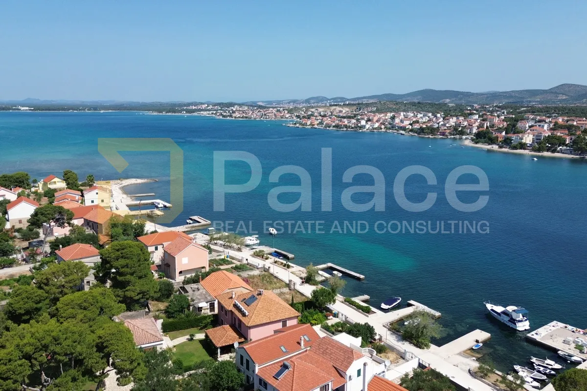 Zemljište na otoku Krapnju – samo nekoliko koraka do mora, 550 m2 - cover