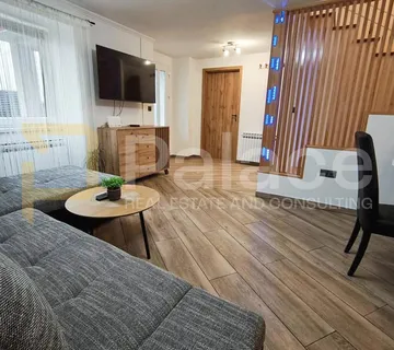 Križišće – uhodan turistički najam, kamena kuća 170 m² s bazenom - cover