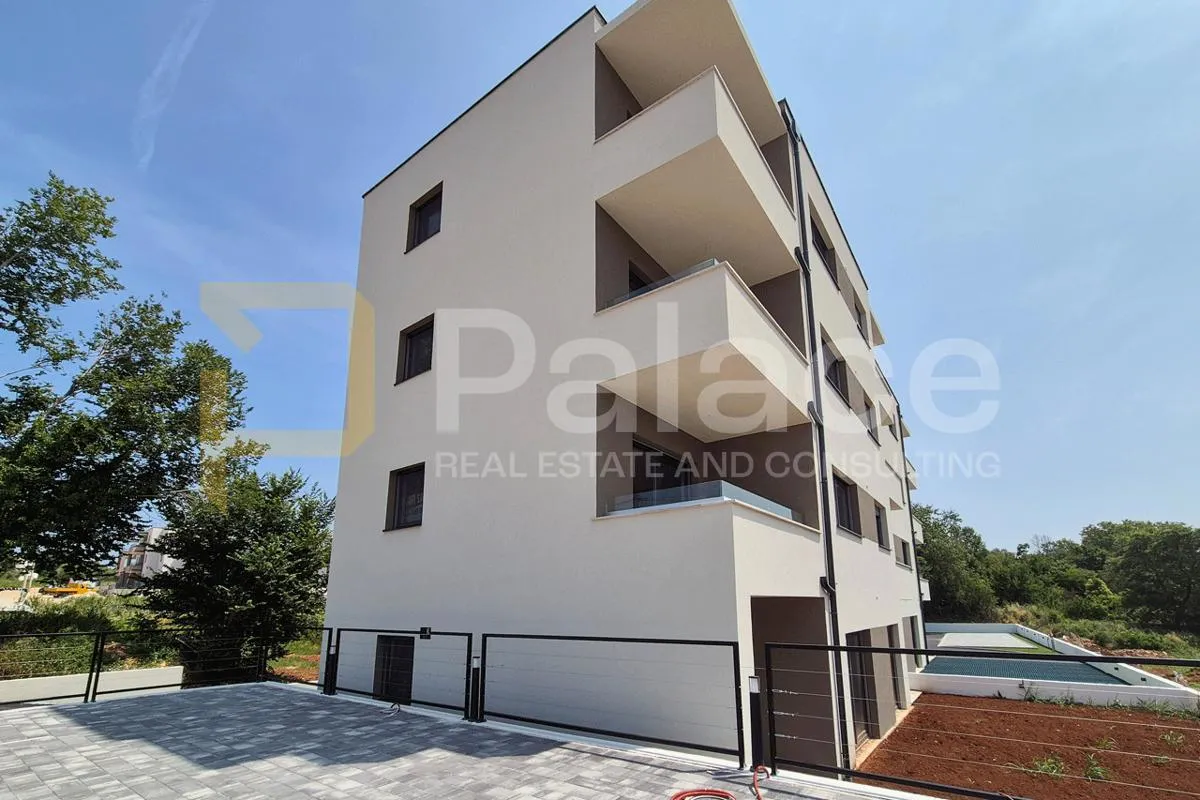 Moderan stan s vrtom i pristupom za invalide – 77 m² udobnosti - cover