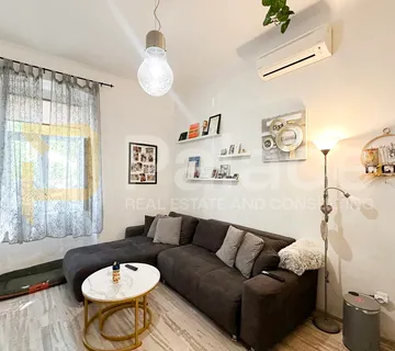 Prilika na Vidikovcu - renoviran i potpuno namješten stan s 2ss - Pula