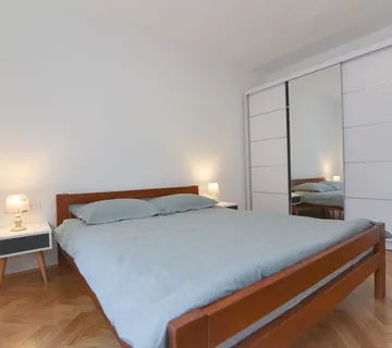 Stan s terasom blizu mora u Opatiji, Ičići, 60m2 - cover