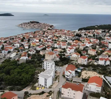 Investicijsko građevinsko zemljište, Primošten, 2550 m2