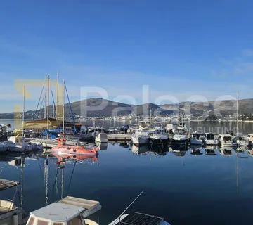 Trogir, jednosoban stan u izgradnji, vrt i parking - cover