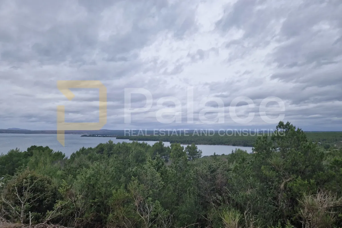 Poljoprivredno zemljište s pogledom na jezero, Bilice-Vrulje, 6748m2 - cover