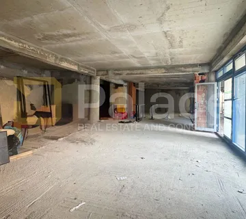 Poslovni prostor na odličnoj lokaciji, Baldekin, 250 m2 - Šibenik