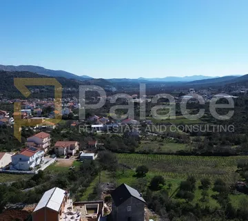 Građevinsko zemljište u Bilicama - prilika za investiciju, 858 m2 - Stubalj, Bilice