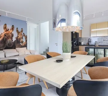 Luksuzna vila sa bazenom 144m2, 300m od mora, Jakišnica, otok Pag - cover