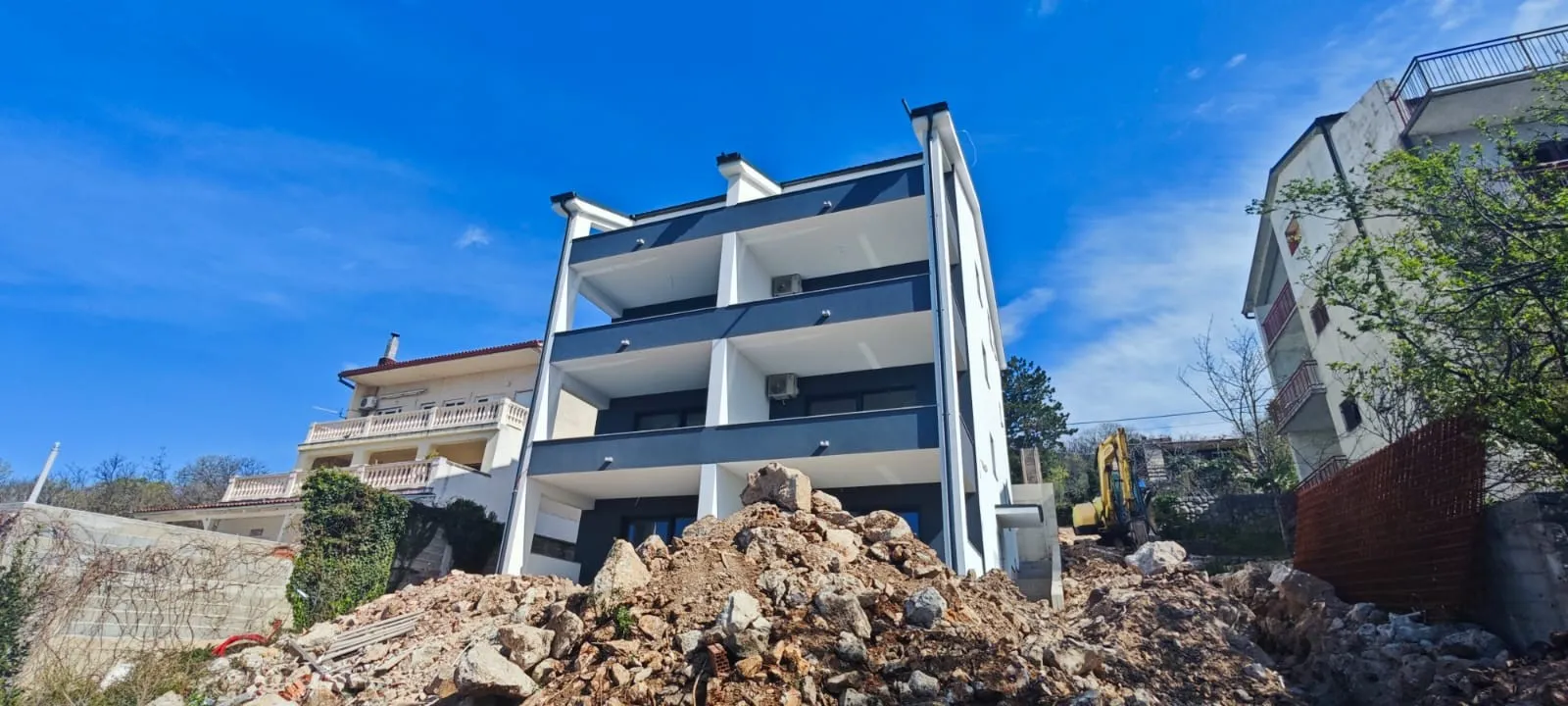 Dvoetažni stan s pogledom na more, 100m2, Dramalj - cover
