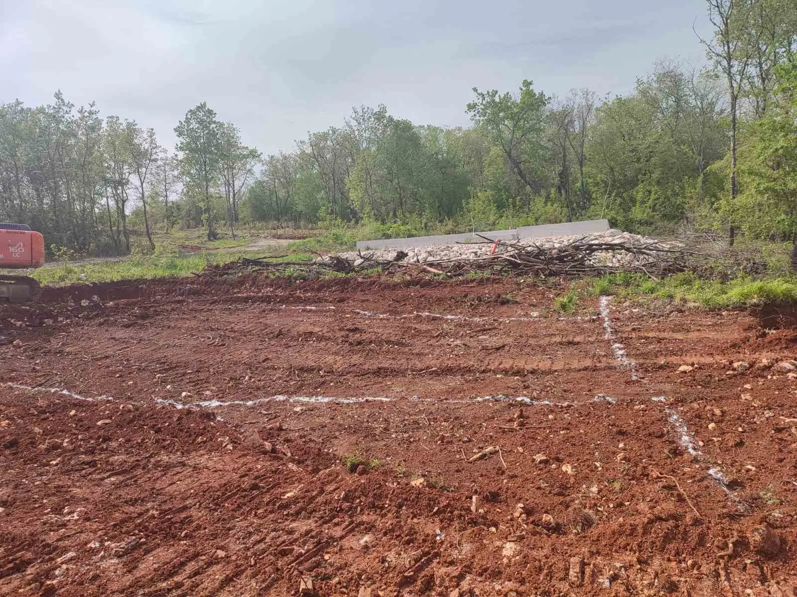 Građevinski teren s projektom obiteljske kuće s bazenom, 541m2, Raša - cover