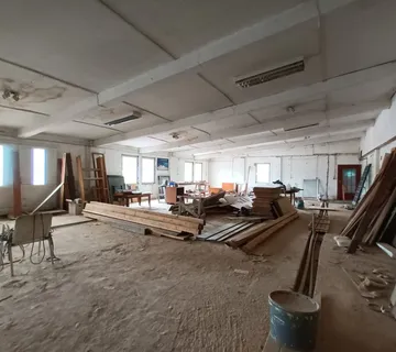Poslovni prostor razne namjene, na odličnoj lokaciji, Dicmo 1000 m2 - Dicmo Sičane, Dicmo