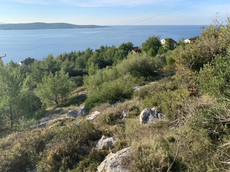 Građevinsko zemljište na Hvaru, Zavala 1200 m² - cover