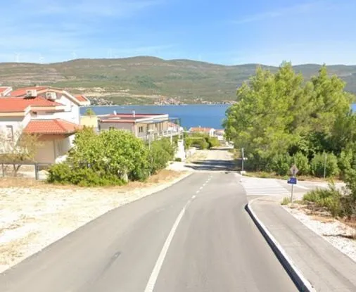 PRIDRAGA : Građevinsko zemljište u blizini plaže, 1200 m2 - cover