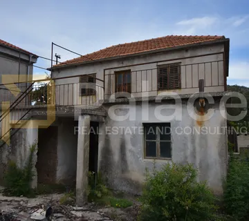 Kuća za adaptaciju na mirnoj lokaciji, Marina-Vrsine, 135 m2 - cover